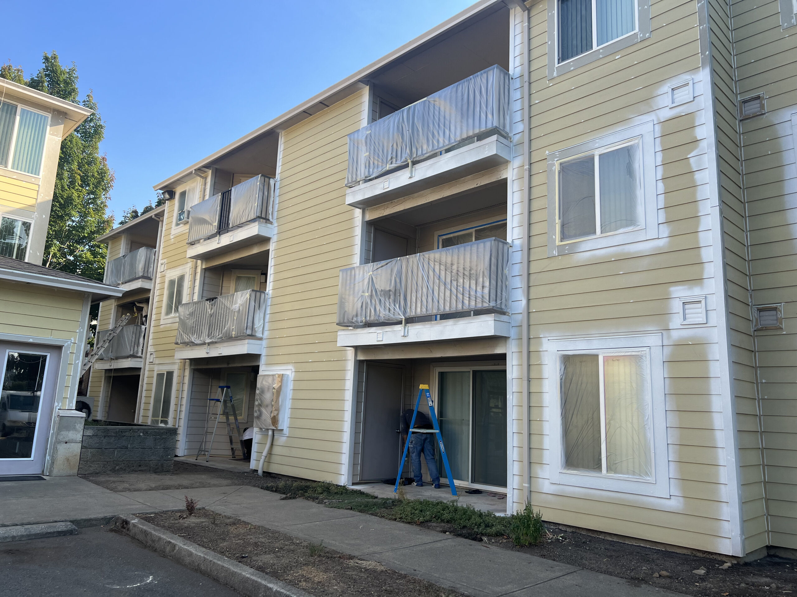 Painting Prep For Apartments in Portland, Oregon-3